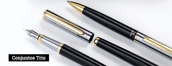 Conjunto de canetas com tres canetas